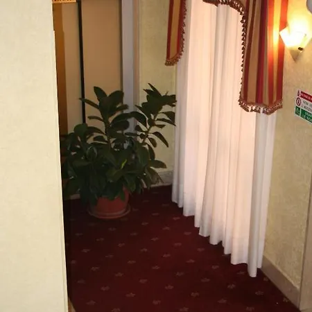 Citta 2000 3* רומא