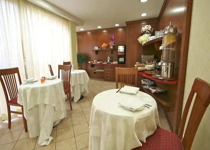 Hotell Citta 2000 3*